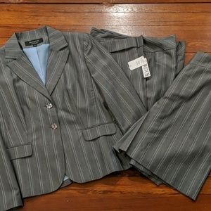 Signature by Larry Levine Gray 3 Pc Suit Sz 14